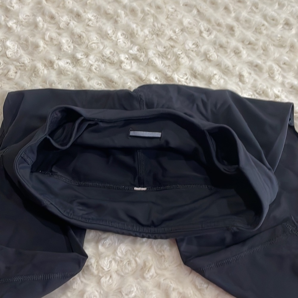 Lululemon Athletica - Picture 10 of 10